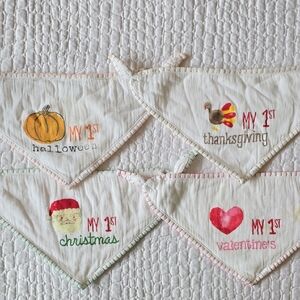 Mudpie Baby Holiday Bibs